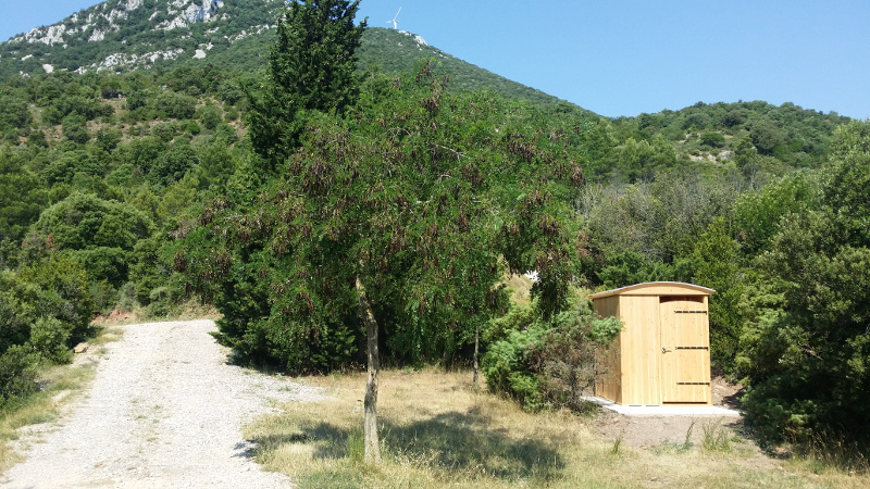 Kabine Trockentoilette außen PMR Lecobox Kapelle von Faste