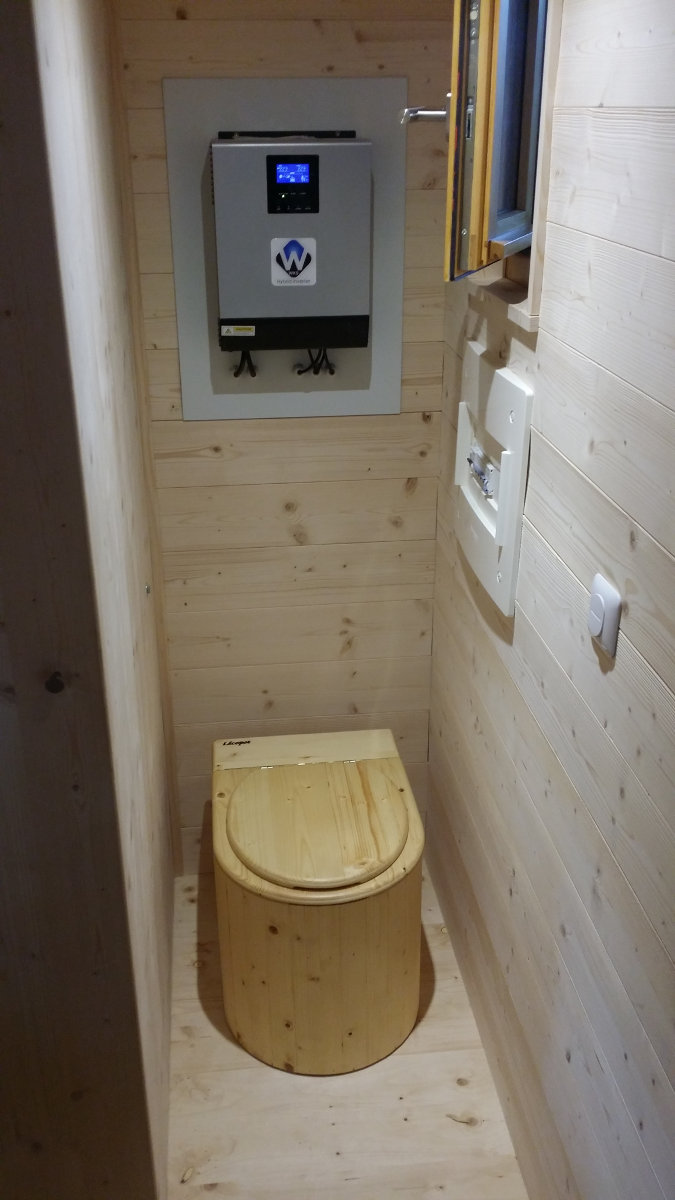 Toilette sèche Coccinelle Lécopot dans la Tiny House Optinid